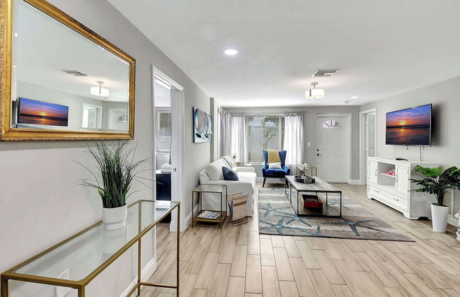 Modern and Updated Delray Beach Escape Sleeps 10! - Foto 30