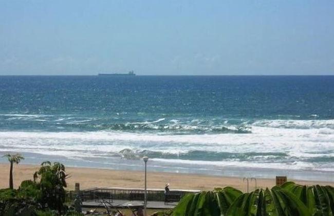 Beachfront Cabanas - Photo 26