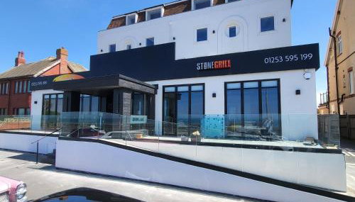 272 Accommodation - Photo 2