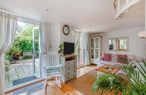 Candlewick Cottage - Photo 2