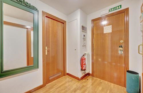 Mirasierra Suites Pamplona - Photo 15