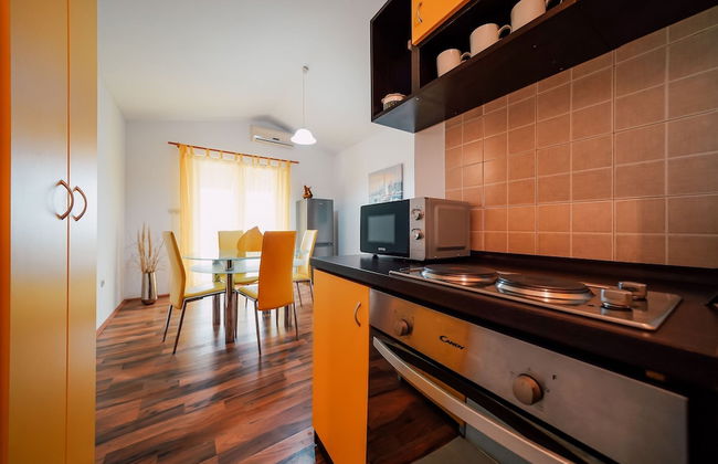 Charming 2-bed Apartment - Foto 13