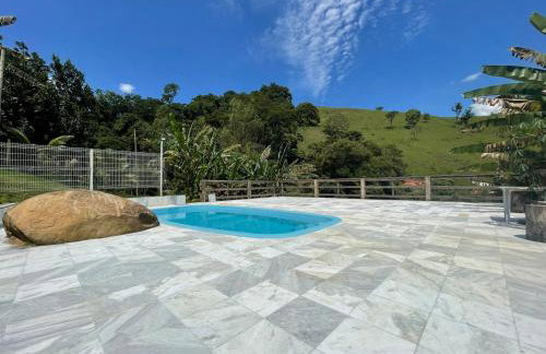 Chalés São João - a 500m da Cachoeira de Bom Jardim - com piscina - Foto 38