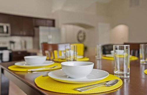 Remodeled, Charming Retreat on the City's Doorstep - Foto 22