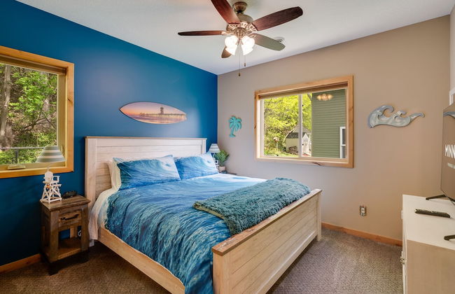 Moonlight Cove - Lakeside Lodge - Photo 4