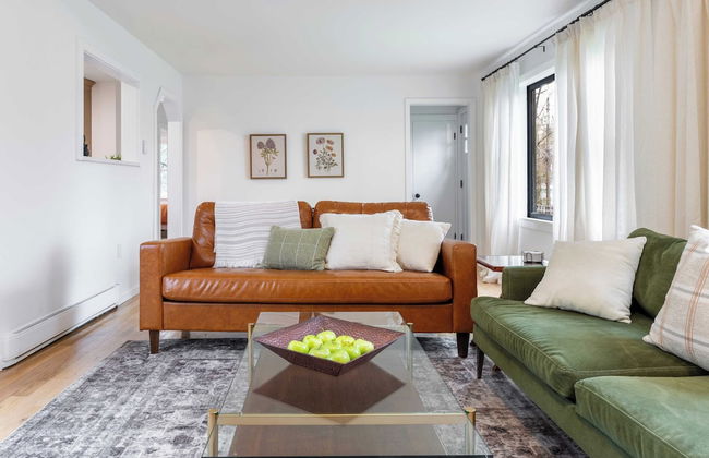 Charcoal Chalet by Avantstay A+ Design w/ Firepit - Foto 8