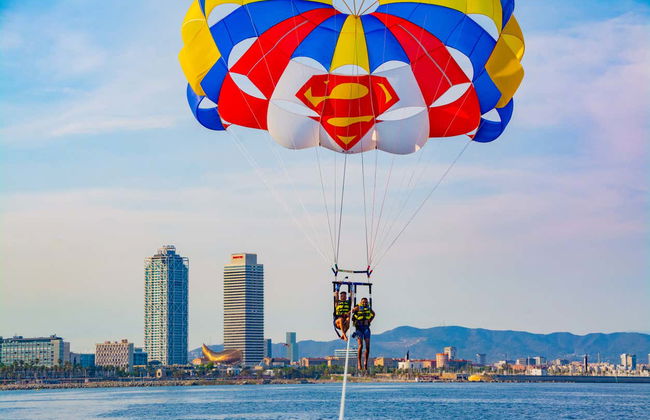 Parachute ascensionnel à Barcelone - Photo 1