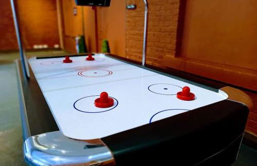 The West Wing at Eriviat Hall Hot Tub - Photo 43