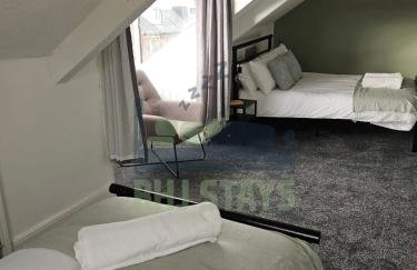 Rectory5 - 5 bedroom 7 beds Parking Perfect for Contractors - Foto 7