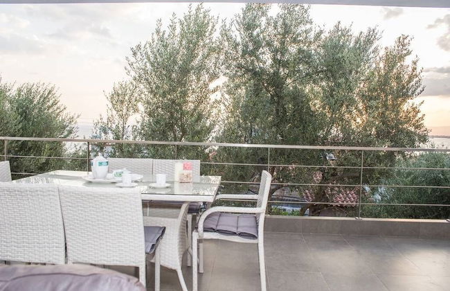 Nina's Villa, Cosy Seaview Retreat - Foto 21