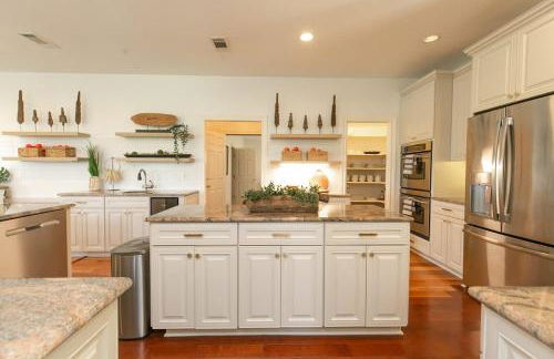 Spicewood Lodge W/pool, Hottub - Foto 8