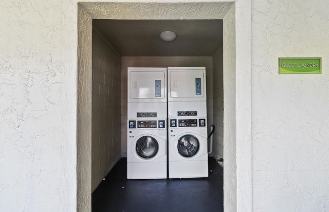 1/1 Condo-hotel With Double bed and Community Pool Miles From Disney! - Foto 24