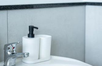 - Forest Retreat Deluxe - 2 Bedroom Apartment - 75 qm - Fully Renovated 2025 with TV & Netflix - King Size Beds - Full Kitchen - Free Parking - Close to Airport & Train - - Foto 34