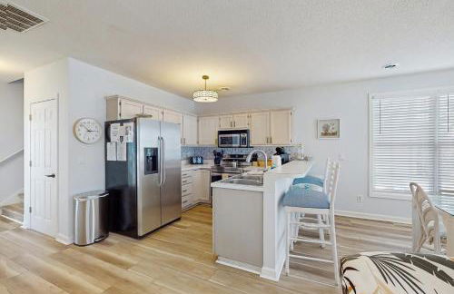 The Coral Stilt - Photo 15