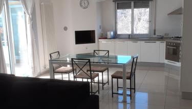 GOLD HOUSE - Photo 4