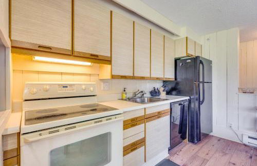 Ski-InandSki-Out Bromley Mtn Condo Wood Fireplace! - Photo 9