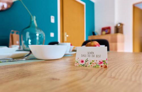 Praktisch&Zentral für Gruppen und Firmen-3 Schlafzimmer- 6 Personen-Parkplatz-Balkon-Stadtmitte-schnelles WLAN - Foto 9