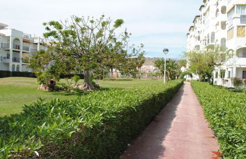 Apartamentos Laguna Beach - Photo 27