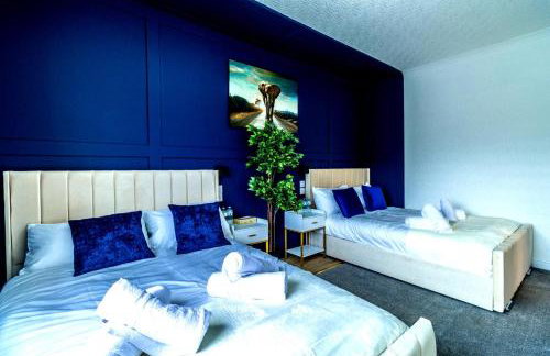 Blue Haven House Sleeps 11 Garden & Parking - Photo 3