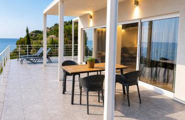 Thalasson Beach House - Photo 3