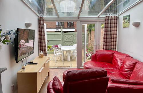 Somers 4 bed House off road parking pet friendly - Foto 15