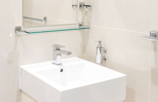 2 Bed Apartment Right on Trafalgar Square - Photo 41