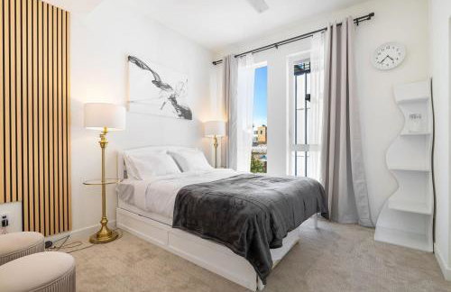 Squire - Prime Location with View & Parking - Foto 36