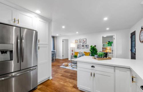 Hidden Renovated Garden Cottage Near Costco I99 - Foto 16