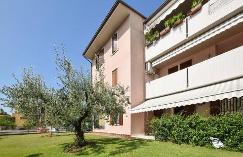 Gorgeous Apartment In Ospedaletto Di Pescant - Foto 10