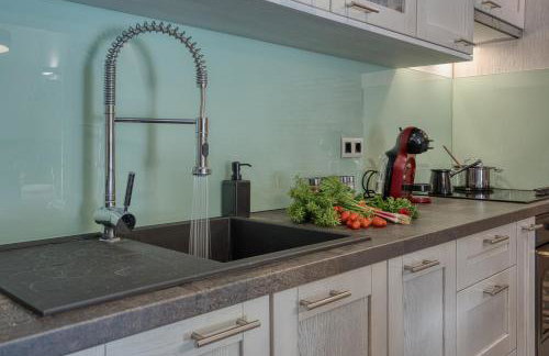 Stone Villa Galant with Pool - Happy Rentals - Foto 17