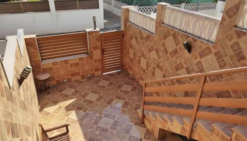 Adosado con piscina y parking - Photo 4