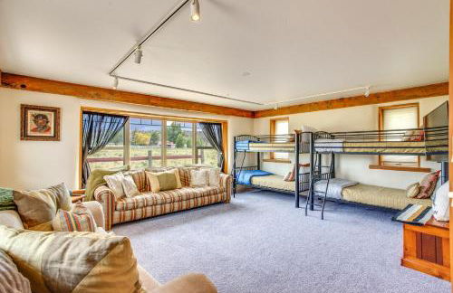 Montrose Family Home with Yard and Fruit Trees! - Foto 28