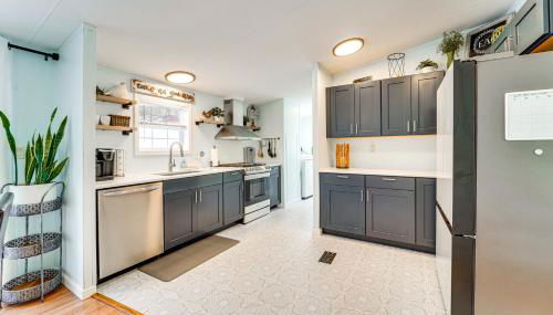 Half-Mi to Lakemont Park Family-Friendly Home! - Foto 2