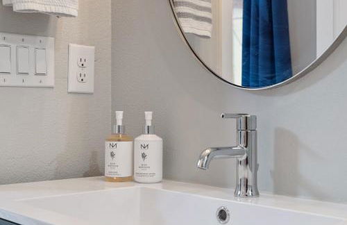 LuxuryDenver Studio w Hot Tub 2 Mi to Downtown - Foto 23