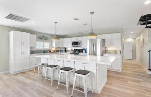 Beach house with game room just minutes from beach - Foto 13