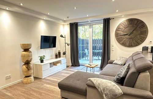 M&K Homes Eleganter Neubau zwischen Hamburg&Ostsee mit Parkplatz - Foto 1