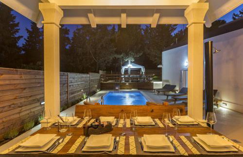 Luxury villa with a swimming pool Split - 13408 - Photo 30