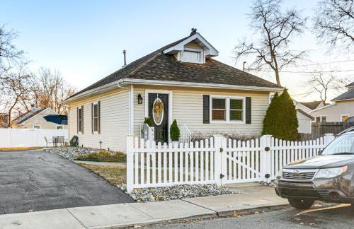 Walk to Beach Keansburg Home with Patio and Fire Pit! - Foto 22