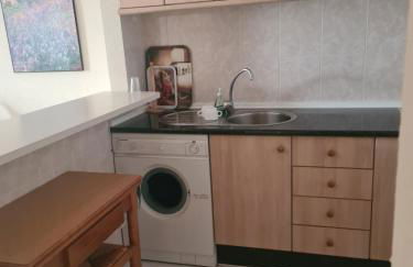 Apartamento en Mijas con Terraza, capacidad para 5 personas con piscina de temporada - Photo 19