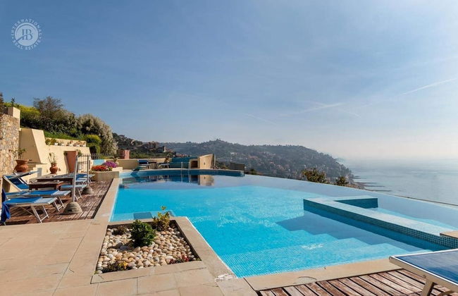 Villa Paradise-sleeps 20-pool-sea Views-pets - Foto 1