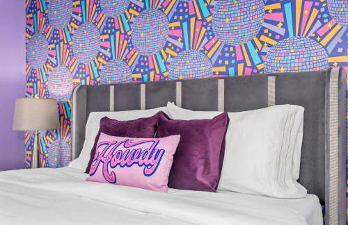 Girls' Getaway - Flamingle House - Broadway 2 miles - Rooftop - WoW - Foto 11