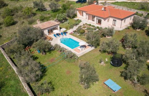 4 Bedroom Nice Home In Buje - Foto 13