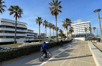 Light Blue House - Photo 22