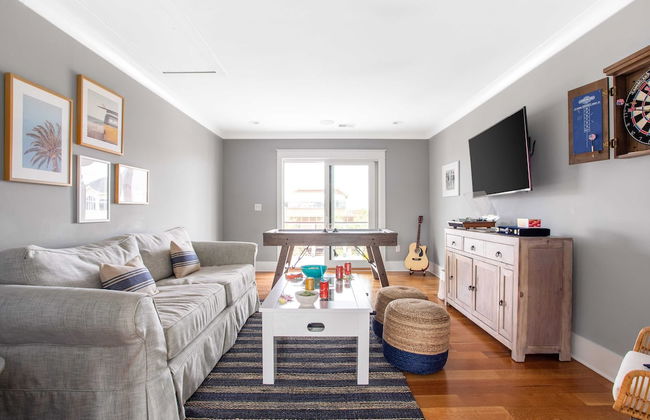 1blck to Beach, Pool, Firepit, Outdoor Kitchen, Game Room Pelican by Avantstay - Foto 14