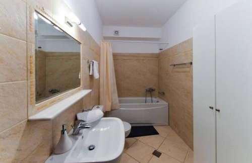 Luxury Villa Nefeli in Stoupa, Private Pool & BBQ - Foto 30