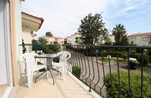 Oasis park 2 bedroom top floor Apartment AT72 - Foto 4