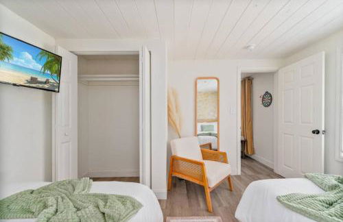 Cocoa Hideaway with Air Hockey, Darts and Beach Gear - Foto 22