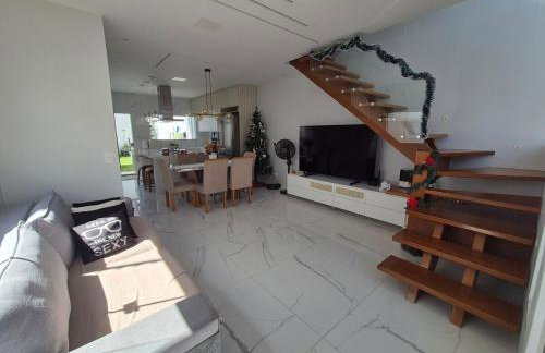 Duplex 2Qts com ar suíte e quintal Prox a praia - Foto 17