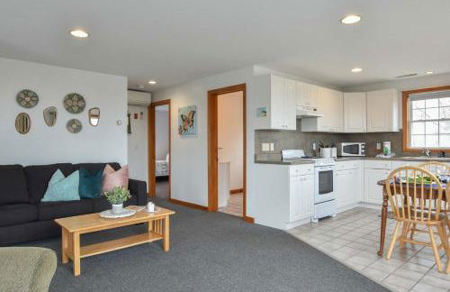 12216 - Beautiful Views of Cape Cod Bay Access to Private Beach Easy Access to P-Town - Foto 7