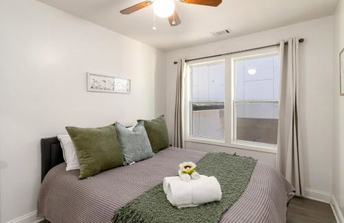 New Home in MidTown- Sleeps 11 For Rent in Atlanta - Foto 28
